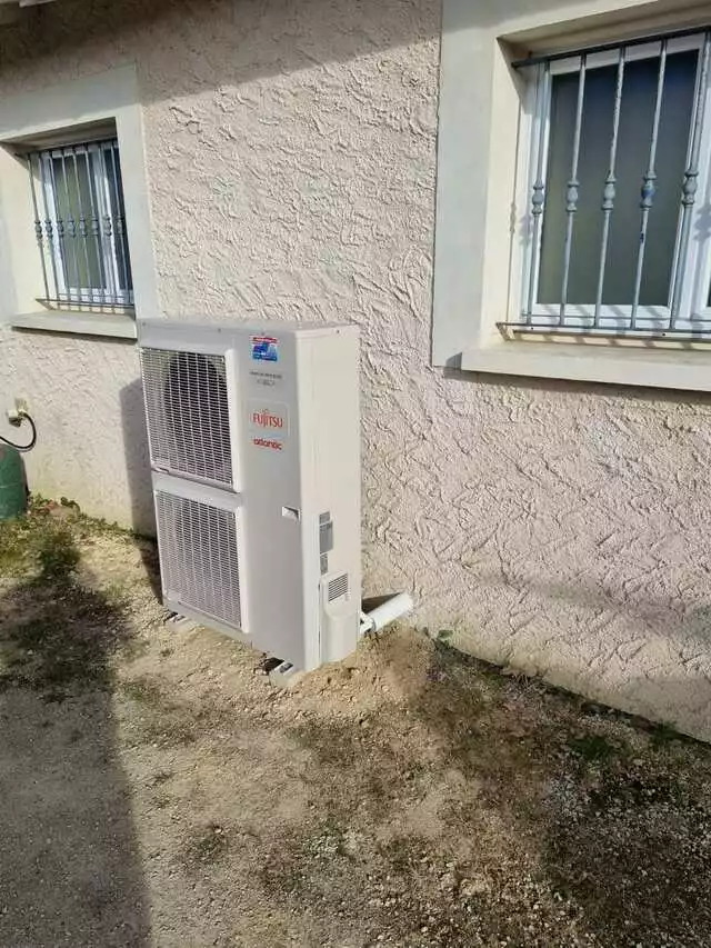 Pompe à chaleur mur